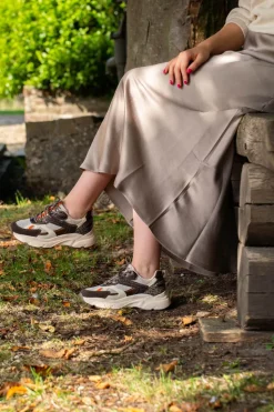 POSH by Poelman Sneakers Bruin Dames